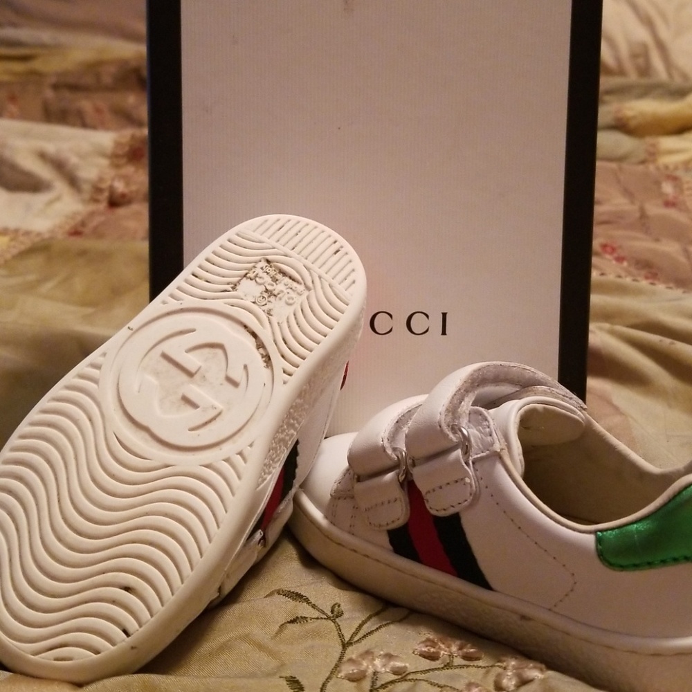 Baby Gucci tennis shoe - Picture 1 of 1